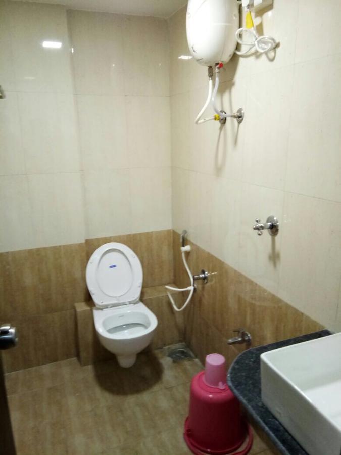 Hotel Sun Shine 阿穆达巴 外观 照片